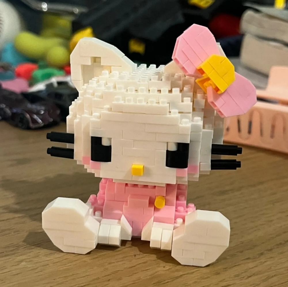Hello Kitty Building Block